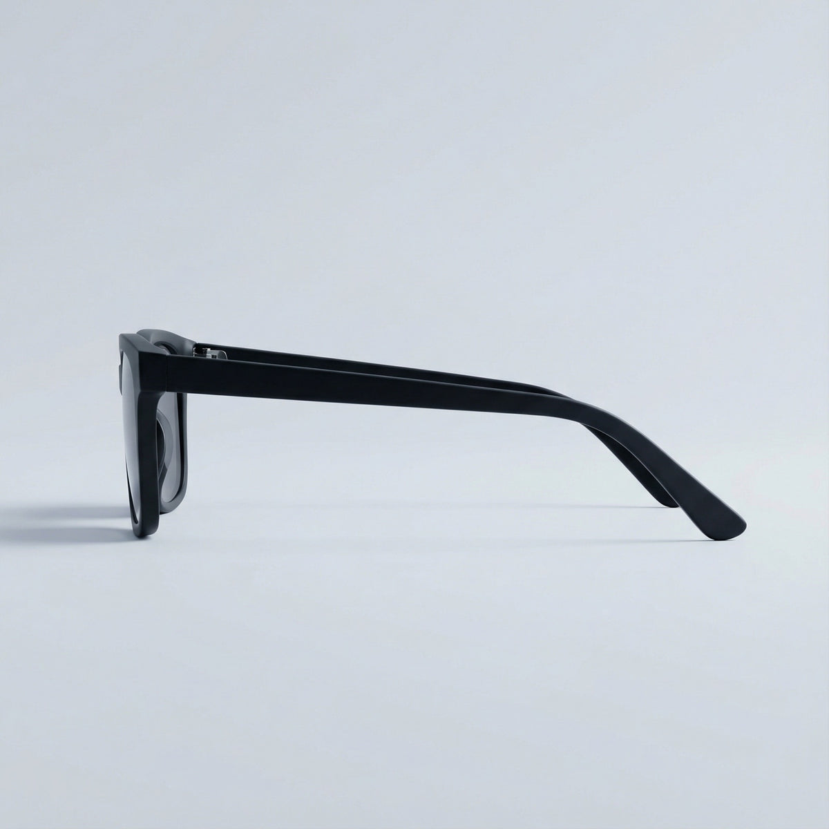 TINT Mitte side profile