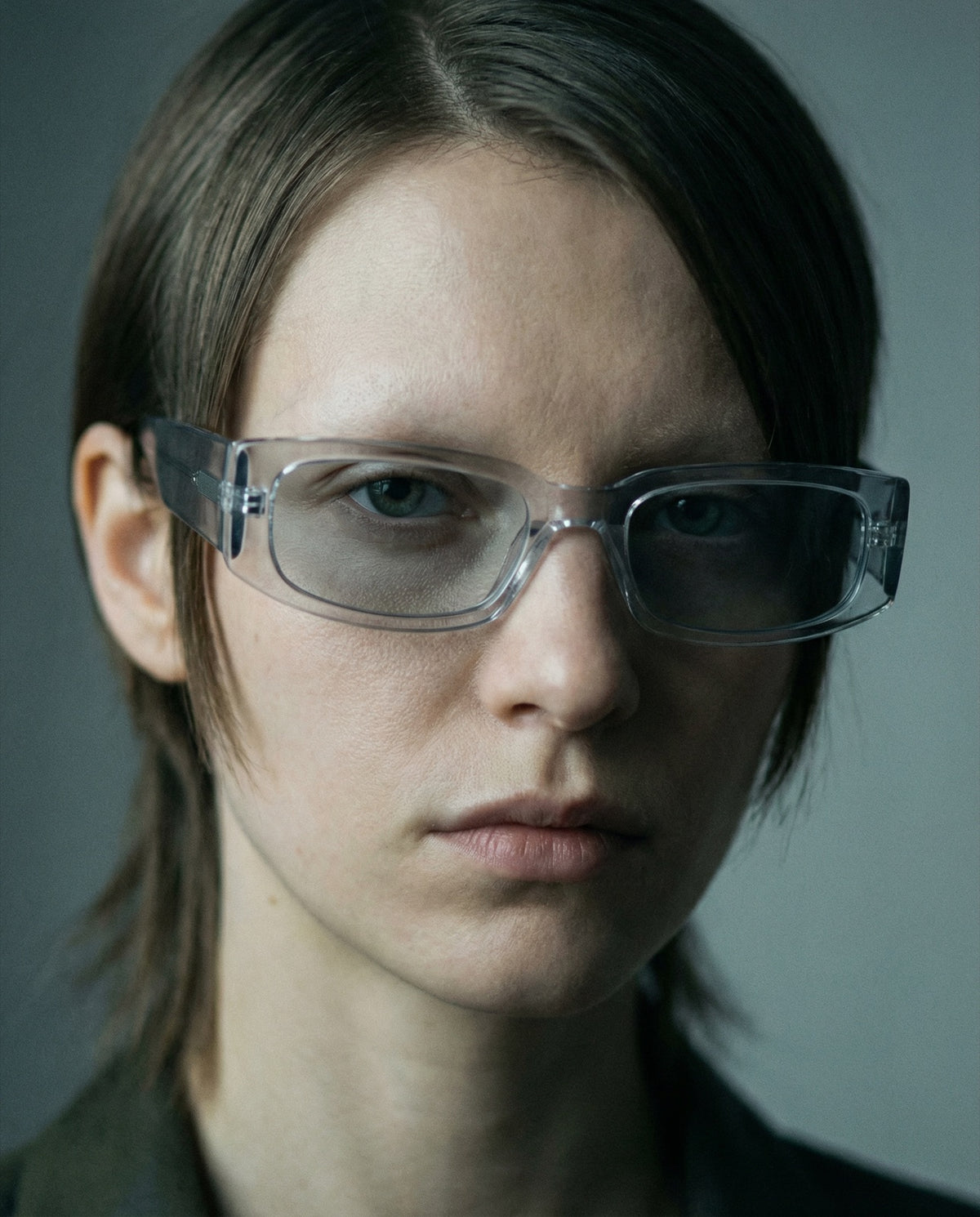 TINT Glashaus frame detail on face