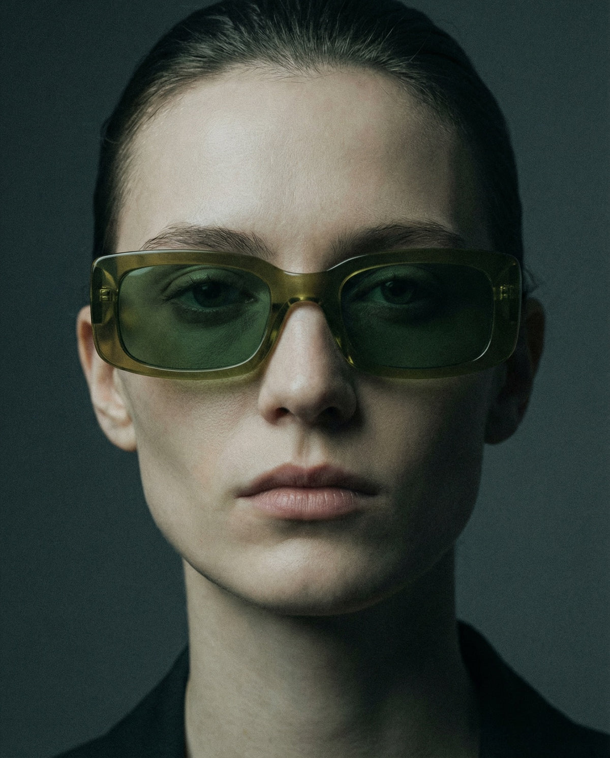 TINT Grün editorial portrait