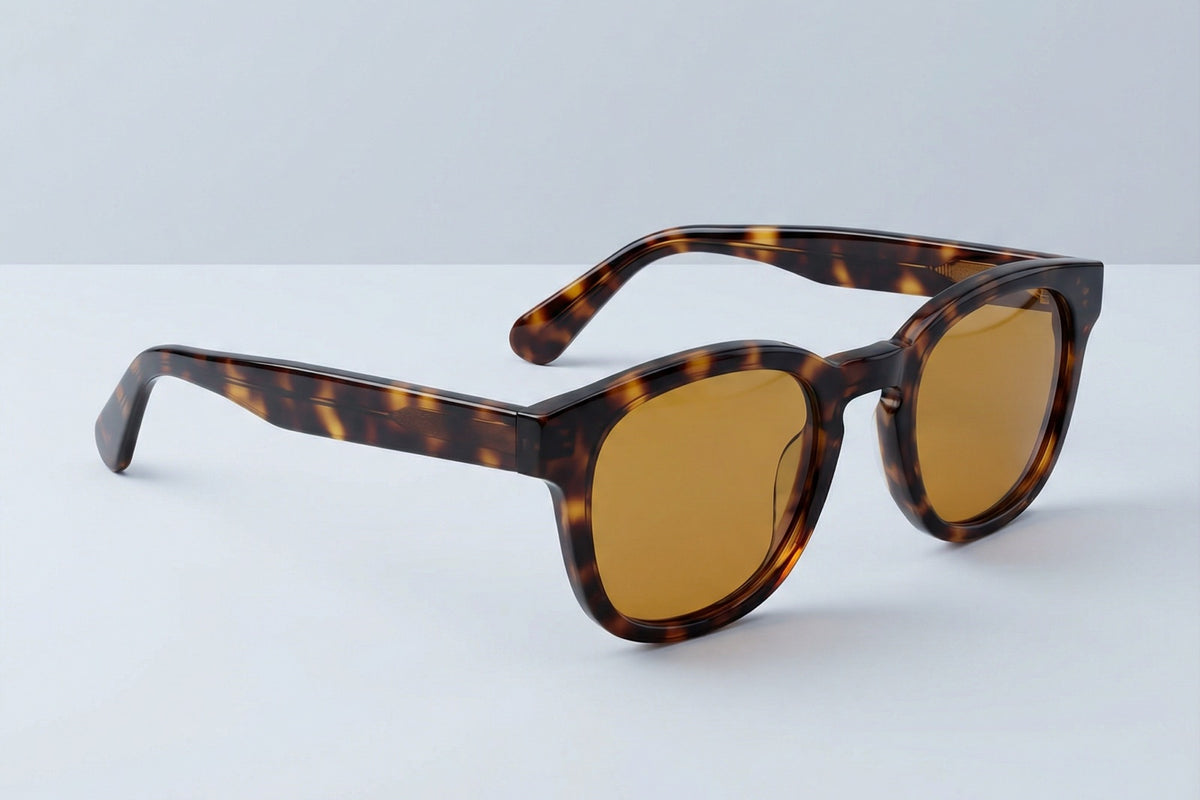 TINT Savigny three-quarter view